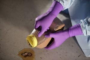 Halyard KC500 Nitrile Exam Gloves Extra Large Purple Powder-Free