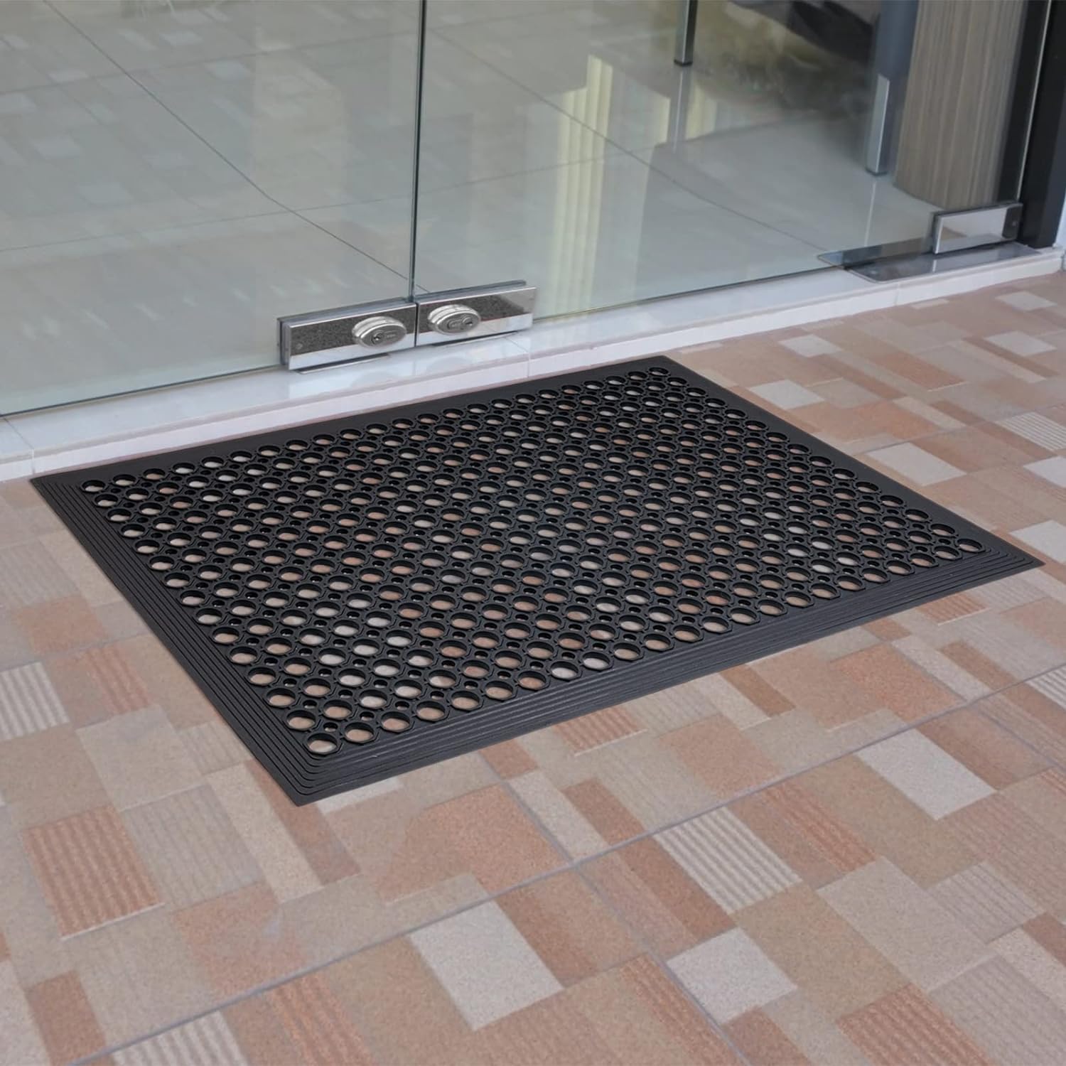 Reliable Non-Slip Outdoor Mat for Kitchens Bars and Entrances