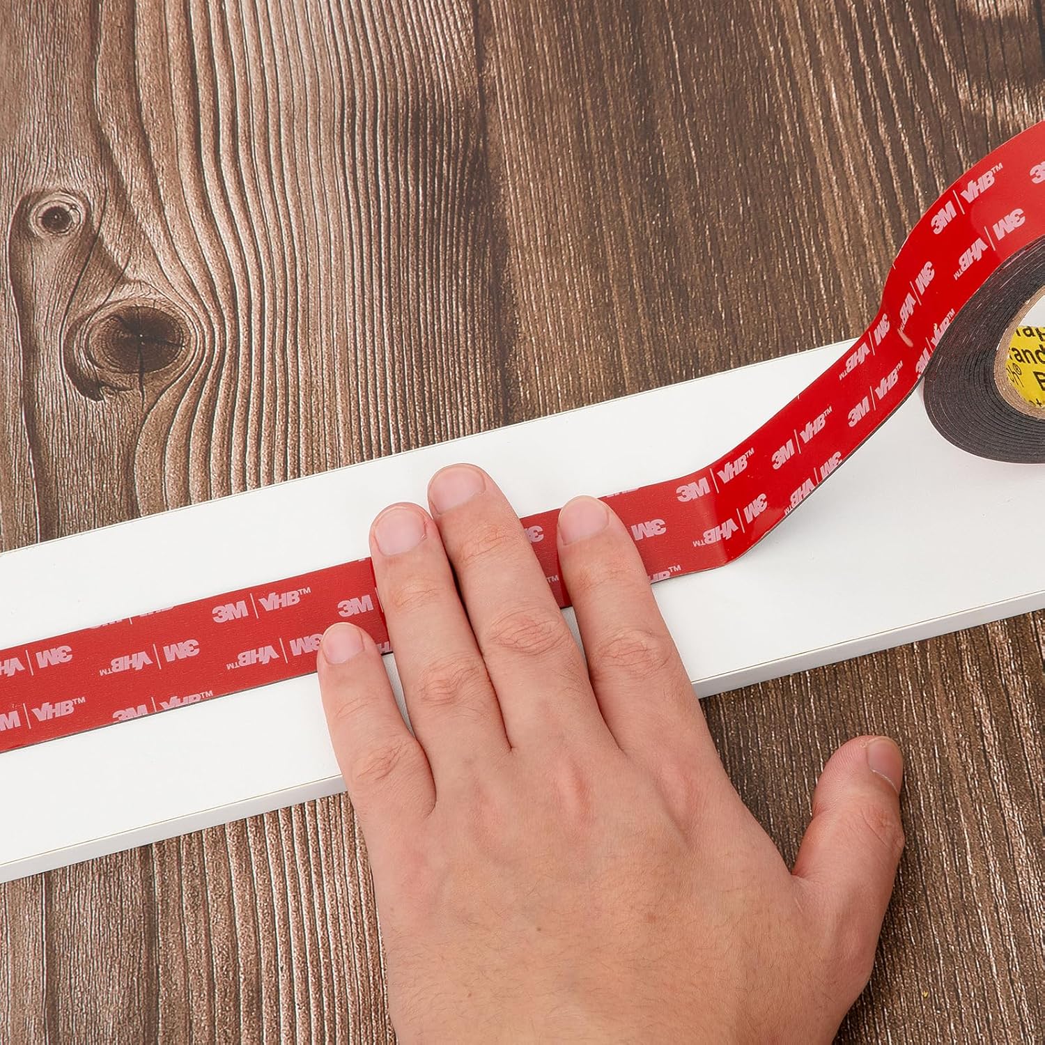 Heavy-Duty 3M Mounting Tape for Smooth Stick-On Applications